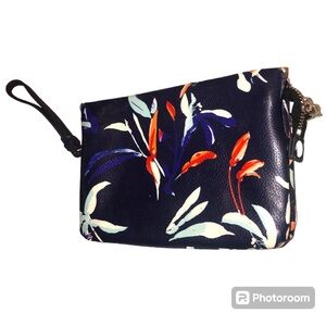 Vince Camuto Navy Blue Floral Print 100 % Leather Wristlet